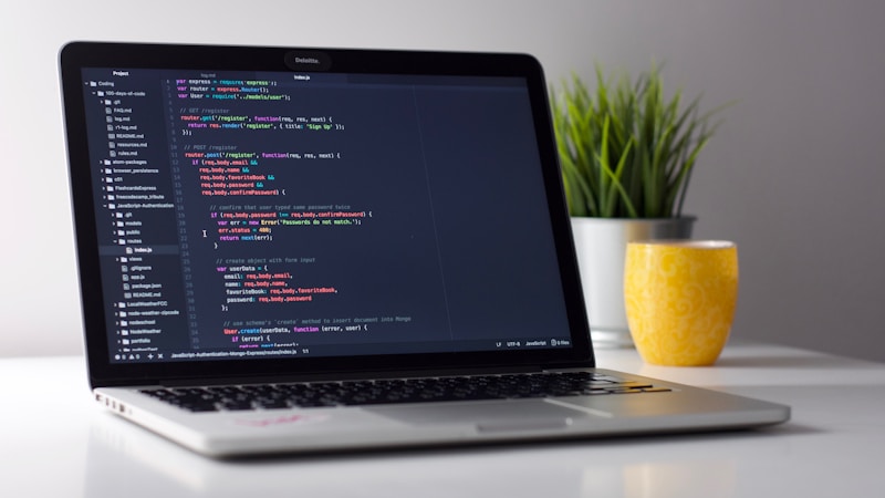 プログラミングの知識がなくても、アプリを開発できる時代へ